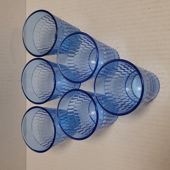Set of 6 Small Plastic Vintage Oatmeal Glasses - Picture 3 of 11